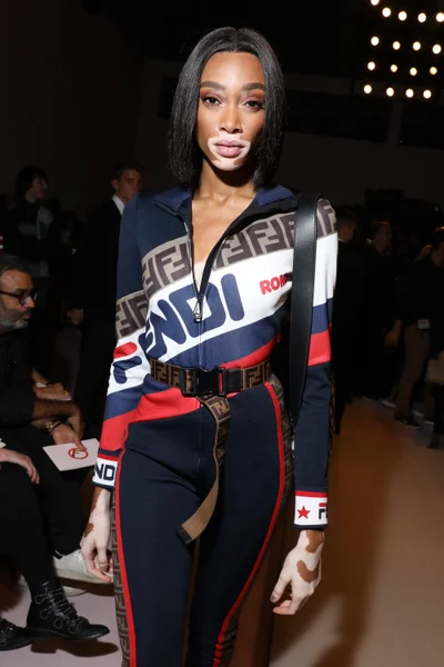 Look 3